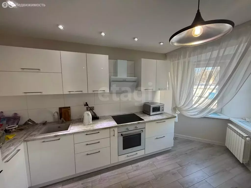 3-комнатная квартира: Белгород, улица Губкина, 18А (60 м) - Фото 1