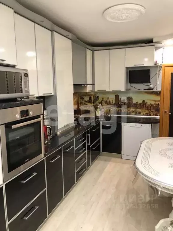 3-к кв. Брянская область, Суземка рп ул. Жукова, 15 (64.0 м) - Фото 1