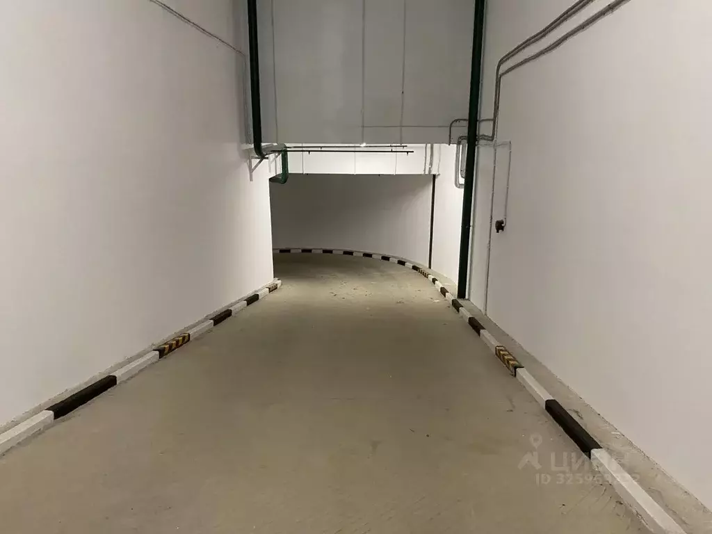 Гараж в Москва Авиационная ул., 61/2 (15 м) - Фото 2