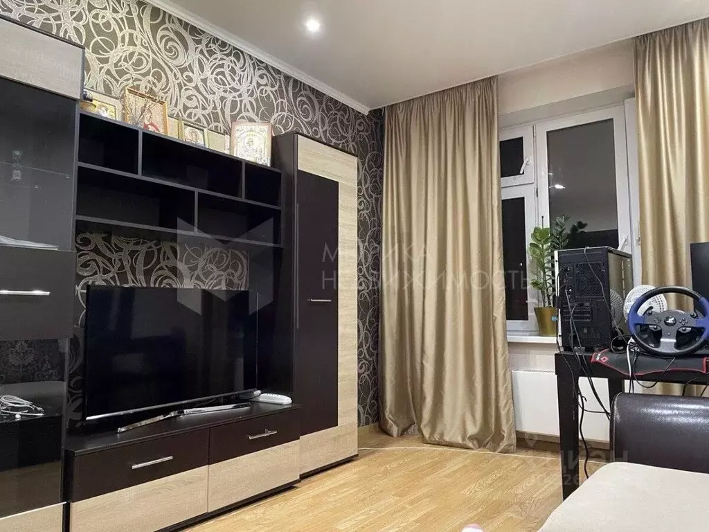 3-к кв. Тюменская область, Тюмень ул. Николая Федорова, 17 (78.9 м) - Фото 1