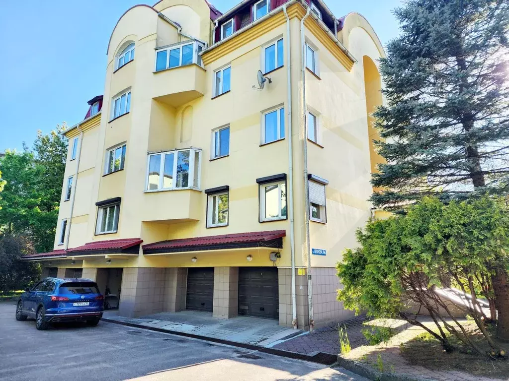 3-к кв. Калининградская область, Калининград ул. Космонавта Леонова, 9 ... - Фото 0