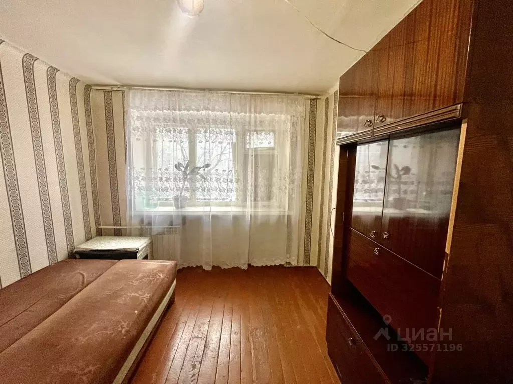 Комната Омская область, Омск Краснознаменная ул., 2А (13.7 м) - Фото 1