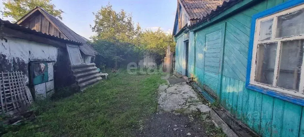 Дом в Белгородская область, Чернянский район, Волотовское с/пос, с. ... - Фото 1