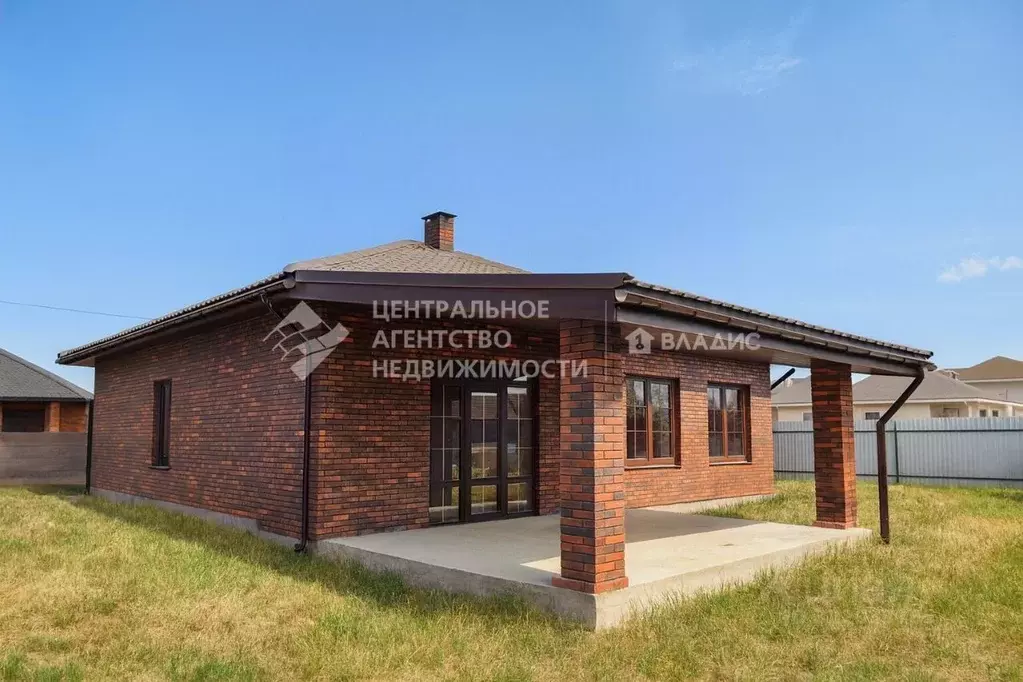 Дом в Рязанская область, Рязанский район, Дубровическое с/пос, с. ... - Фото 0