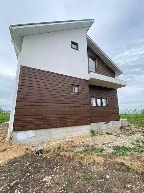 Дом в Саратовская область, Энгельсский район, Красноярское ... - Фото 1