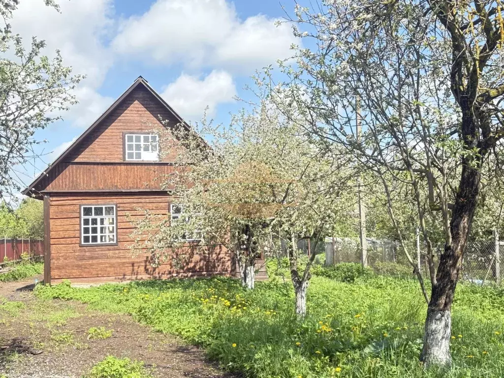 Дом в Ленинградская область, Гатчинский район, с. Воскресенское ... - Фото 1