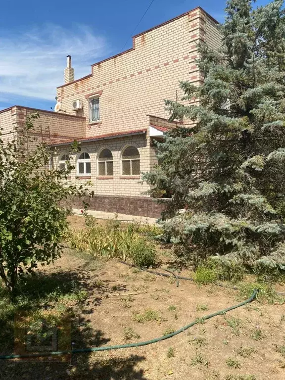 Дом в Крым, Армянск ул. Степная, 45 (234 м) - Фото 1