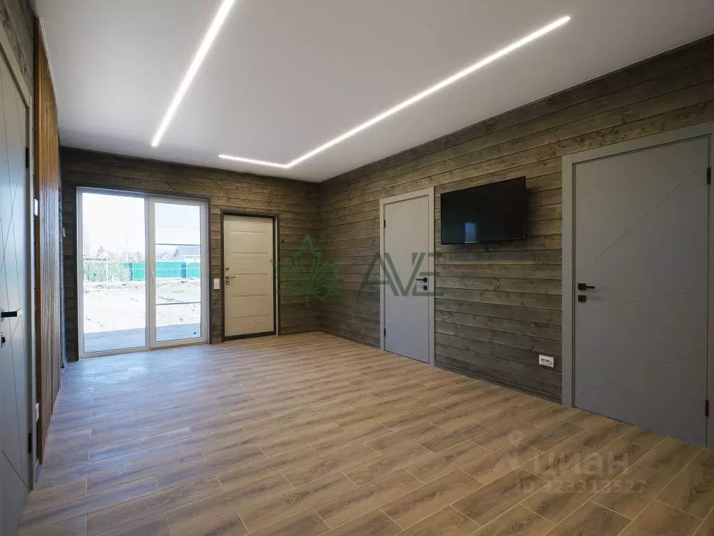 Дом в Ленинградская область, Кировский район, Синявинское городское ... - Фото 1