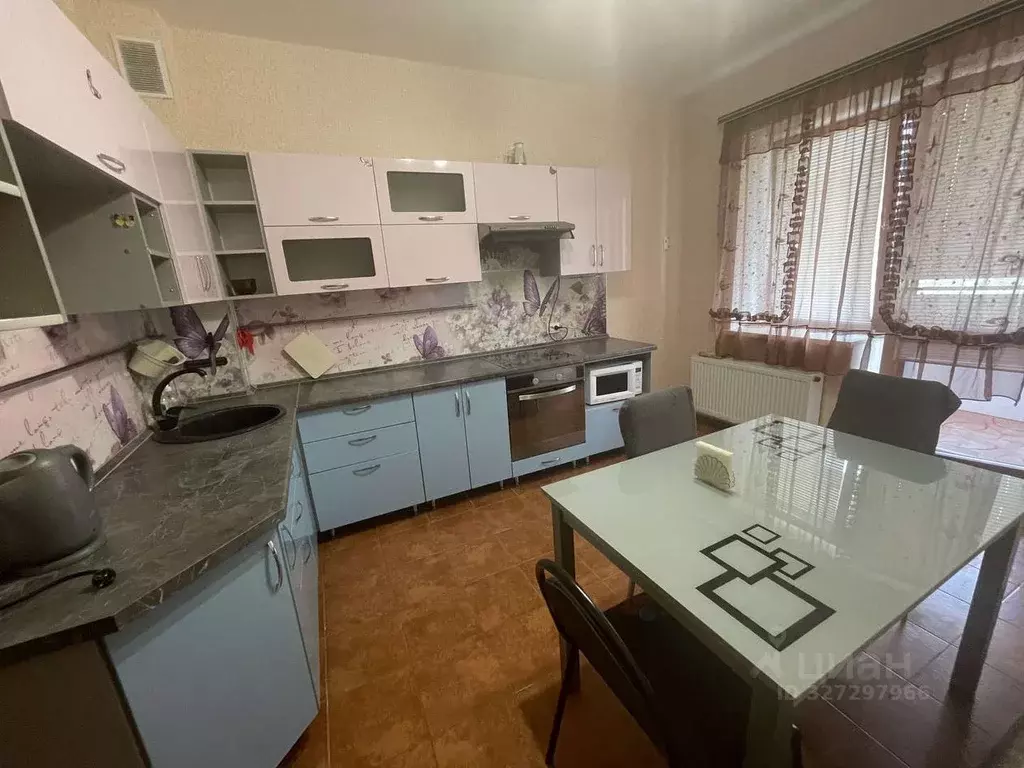 2-к кв. Белгородская область, Старый Оскол Степной мкр, 30 (72.0 м) - Фото 1