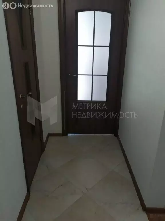 2-комнатная квартира: Тюмень, улица Николая Семёнова, 25к1 (43.5 м) - Фото 1