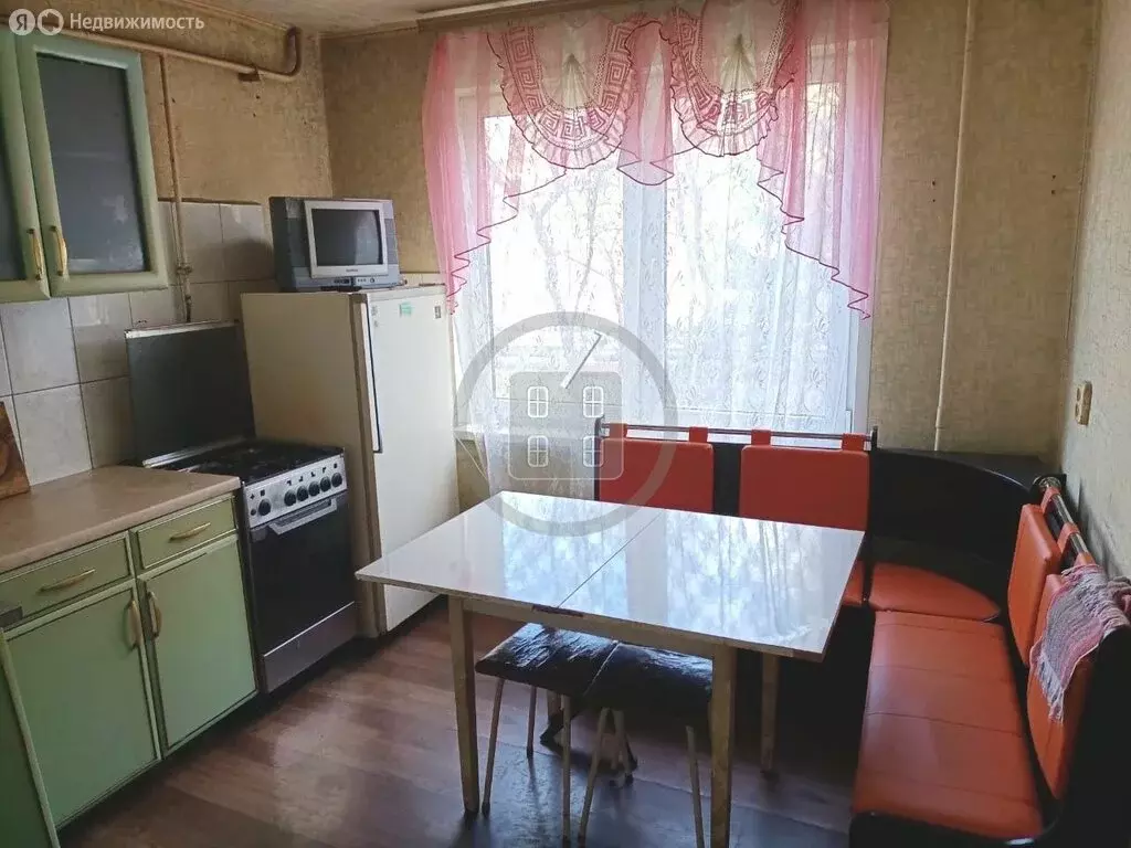 3-комнатная квартира: Калуга, Гвардейская улица, 10 (66.7 м) - Фото 1