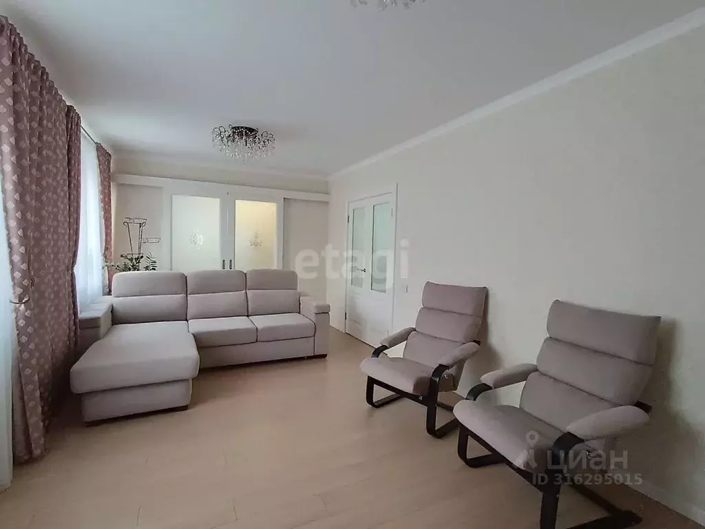 3-к кв. Башкортостан, Уфа Дагестанская ул., 23 (79.7 м) - Фото 1