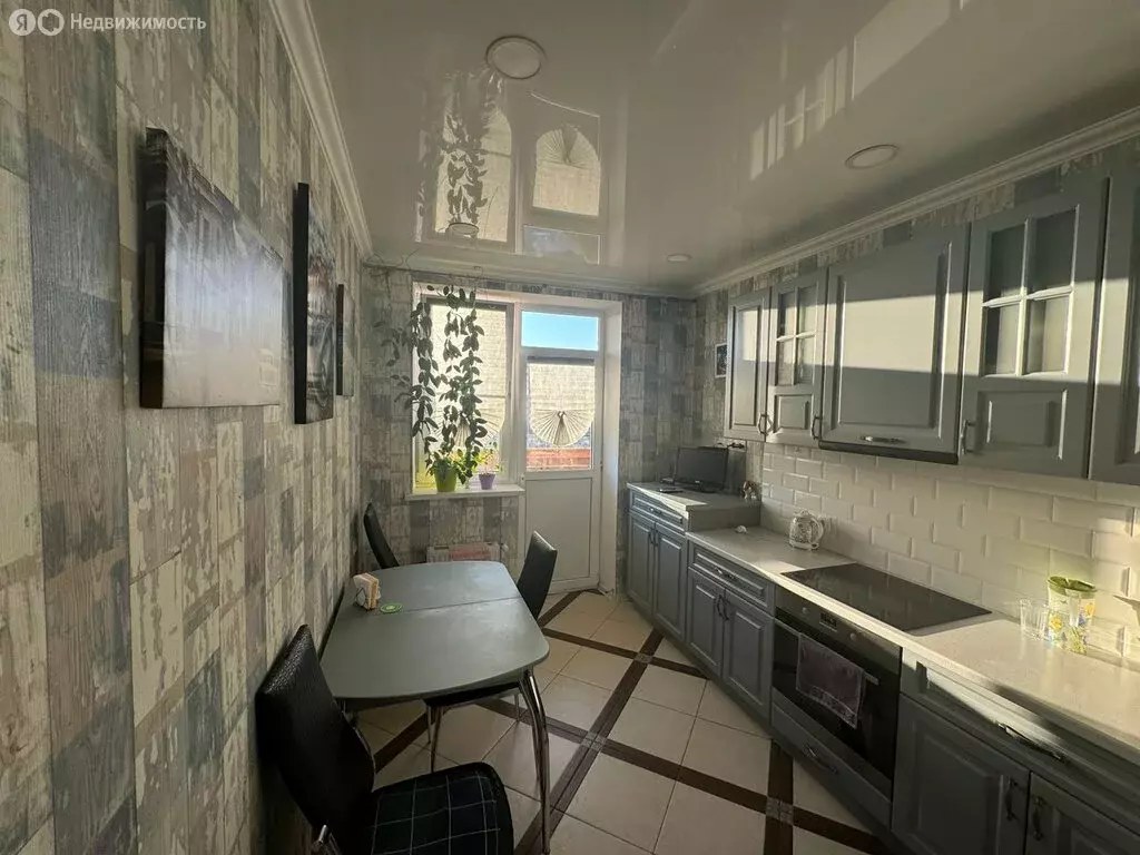 2-комнатная квартира: Краснодар, Гаражная улица, 107 (56.2 м) - Фото 1