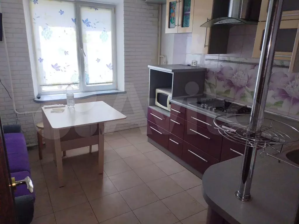 3-к. квартира, 60 м, 2/9 эт. - Фото 0