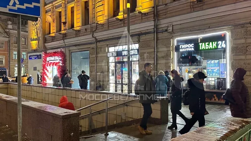 Площадь 10м2 на трафике у метро - Фото 1