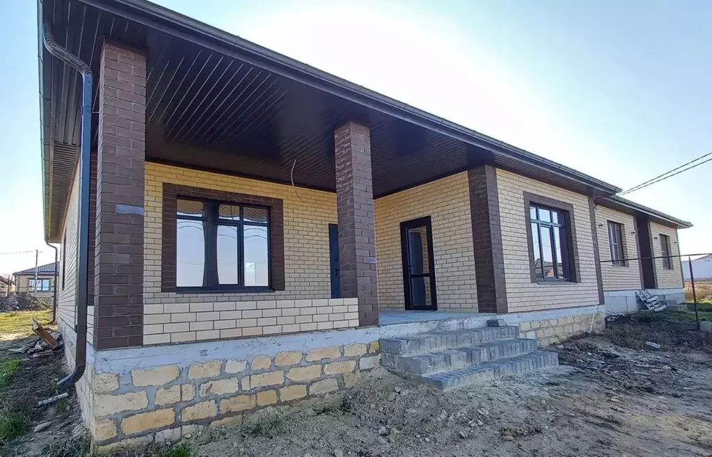 Дом в Ставропольский край, Михайловск Шпаковский район, ул. Владимира ... - Фото 1