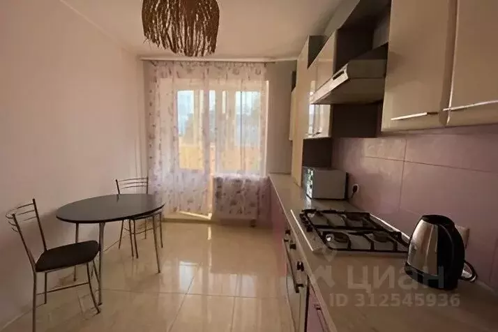 1-к кв. Калининградская область, Калининград Юбилейная ул., 8 (40.0 м) - Фото 0