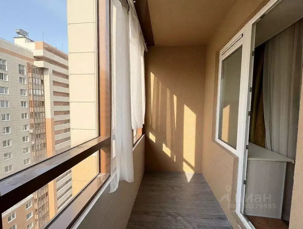 2-к кв. Санкт-Петербург ул. Есенина, 1к1 (72.9 м) - Фото 1