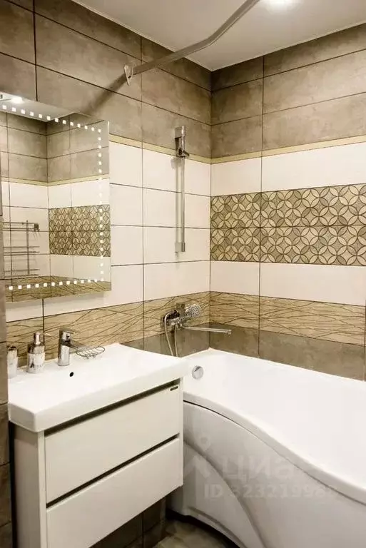 3-к кв. Башкортостан, Стерлитамак Солнечный мкр, ул. Юрматинская, 1а ... - Фото 1