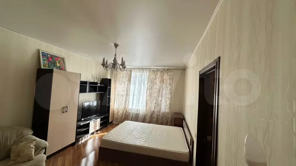 1-к. квартира, 40 м, 1/5 эт. - Фото 1