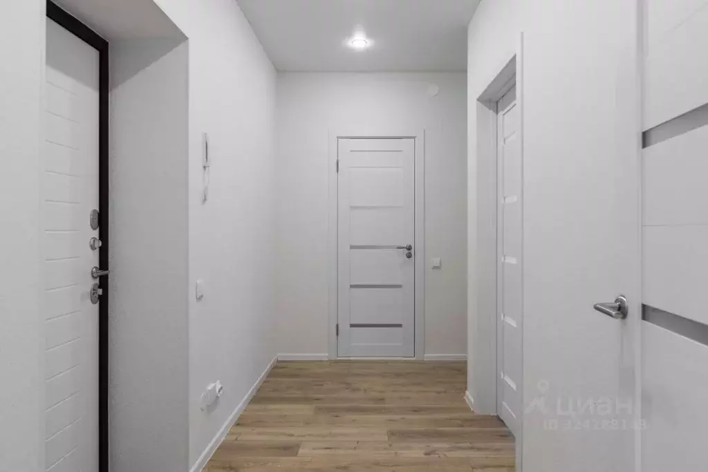 1-к кв. Татарстан, Зеленодольский район, Осиновское с/пос, с. Осиново ... - Фото 2