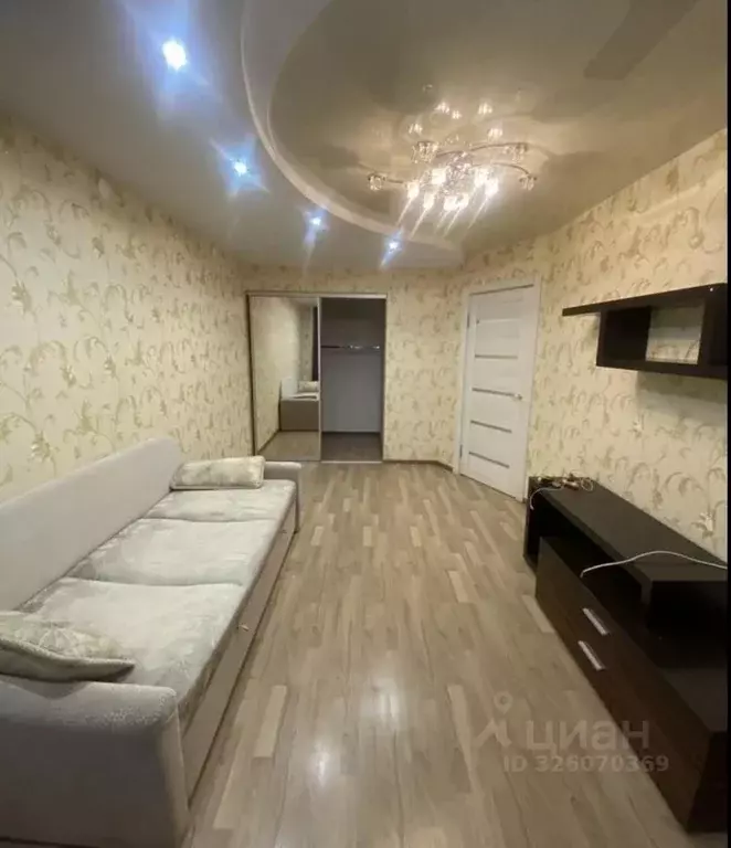 1-к кв. Кировская область, Киров Солнечная ул., 12 (37.0 м) - Фото 1