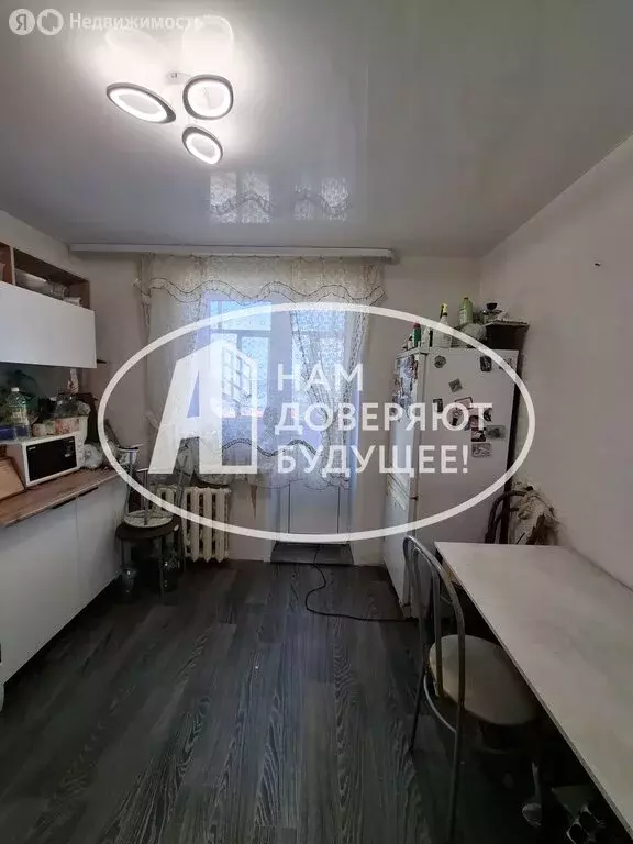 3-комнатная квартира: Добрянка, улица Герцена, 31 (66.1 м) - Фото 1