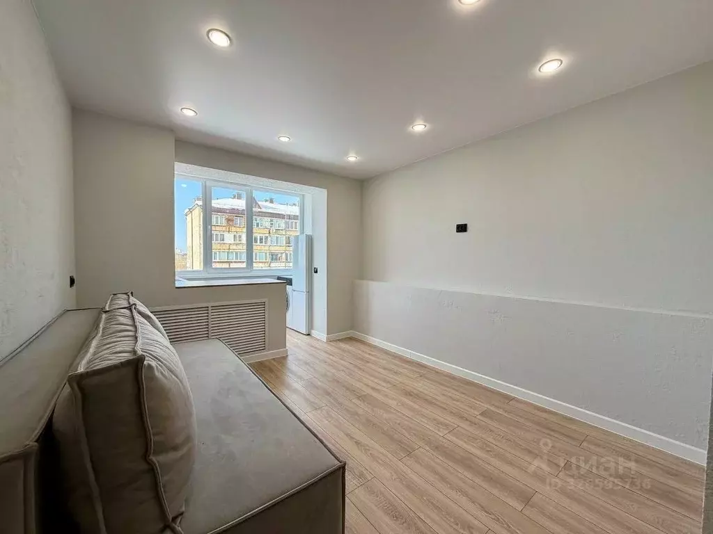 Студия Тюменская область, Тюмень ул. Республики, 239 (17.0 м) - Фото 1