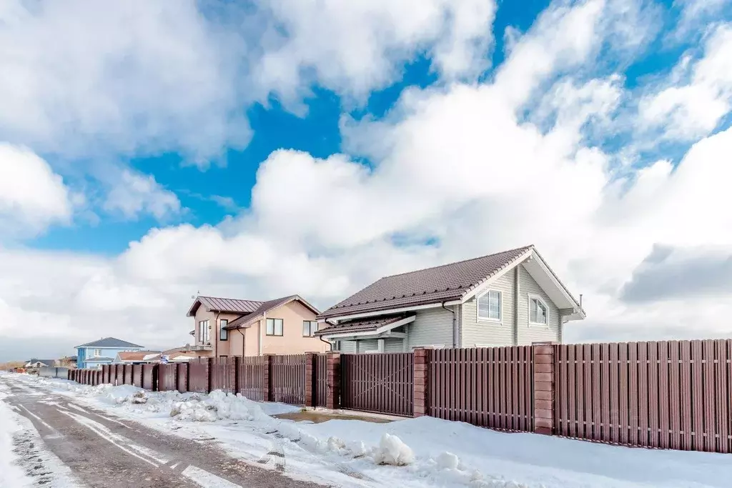 Дом в Ленинградская область, Ломоносовский район, Виллозское городское ... - Фото 1