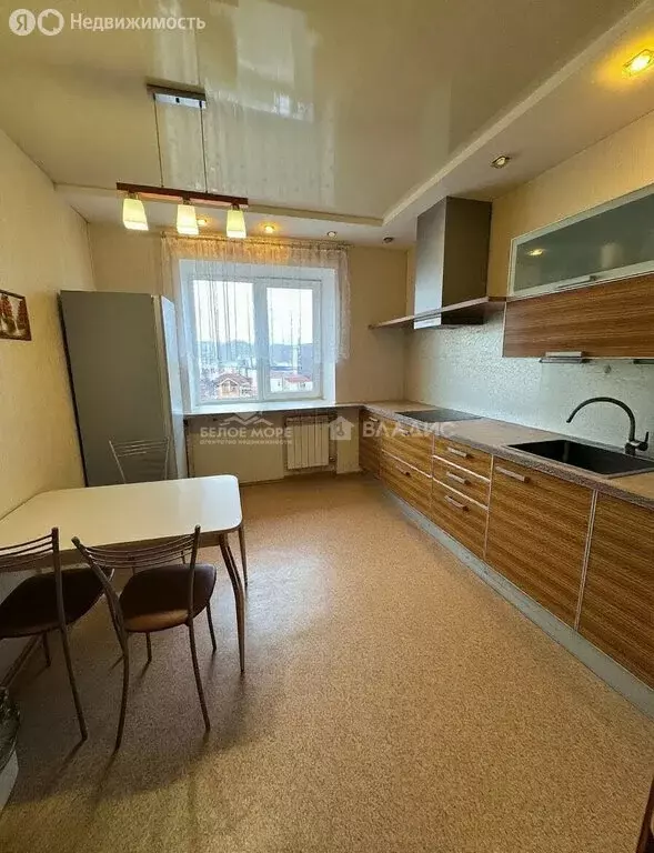 3-комнатная квартира: Архангельск, проспект Ломоносова, 131 (73.2 м) - Фото 1