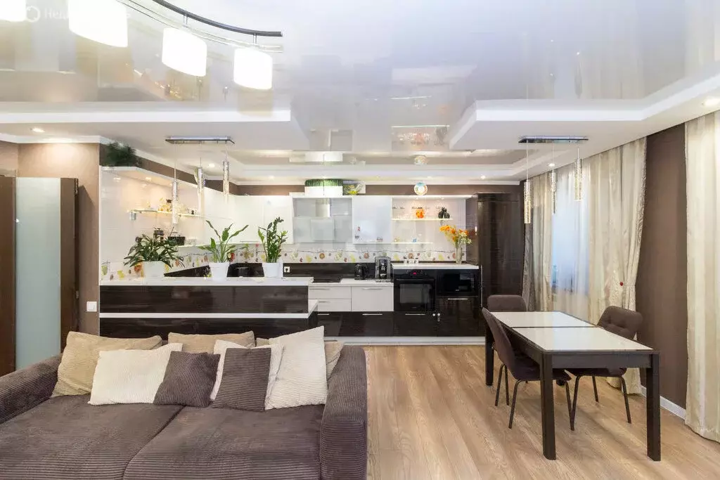 2-комнатная квартира: Тюмень, улица Самарцева, 3 (76 м) - Фото 2