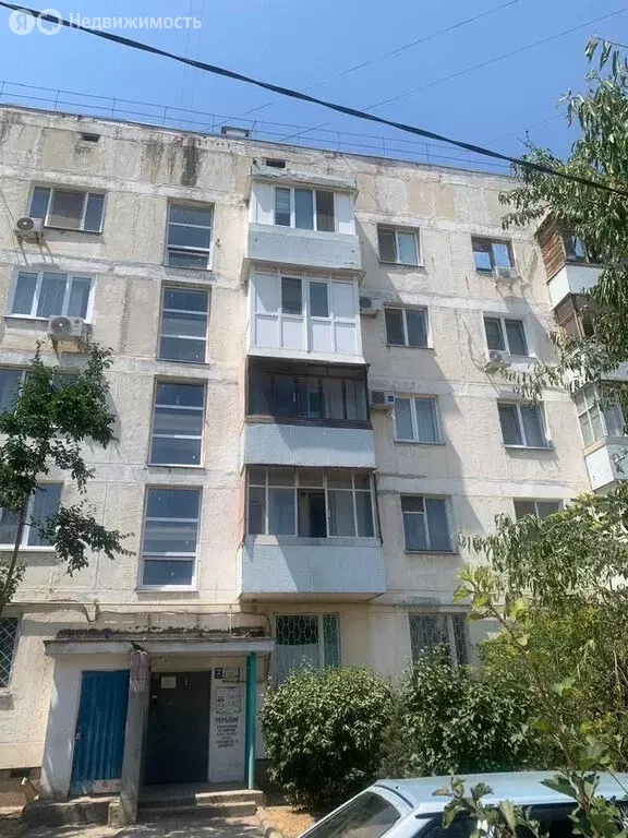3-комнатная квартира: Евпатория, улица имени 60-летия Октября, 28 ... - Фото 1