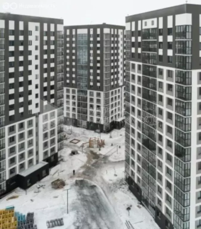 3-комнатная квартира: Тюмень, Интернациональная улица, 197А (65 м) - Фото 1
