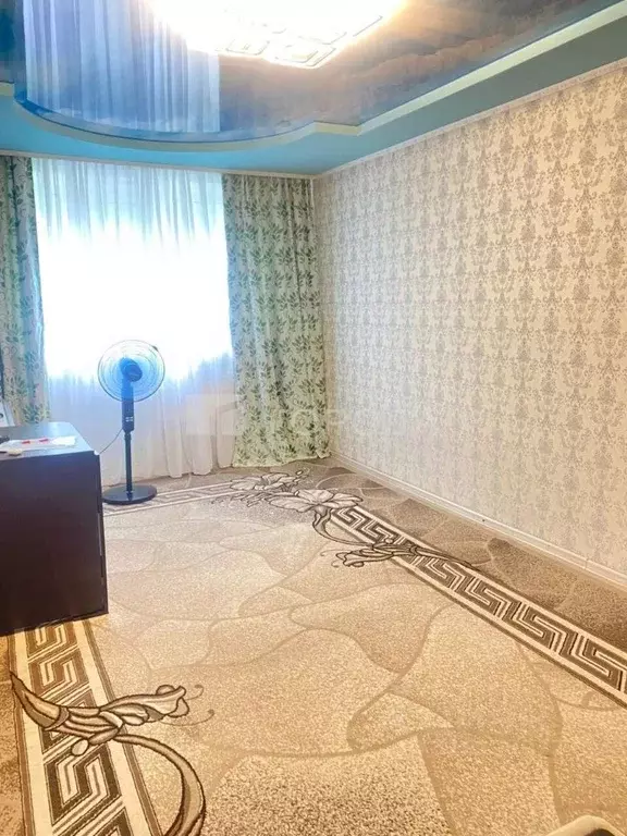 2-к кв. Кемеровская область, Новокузнецк ул. Новаторов, 10 (48.0 м) - Фото 1