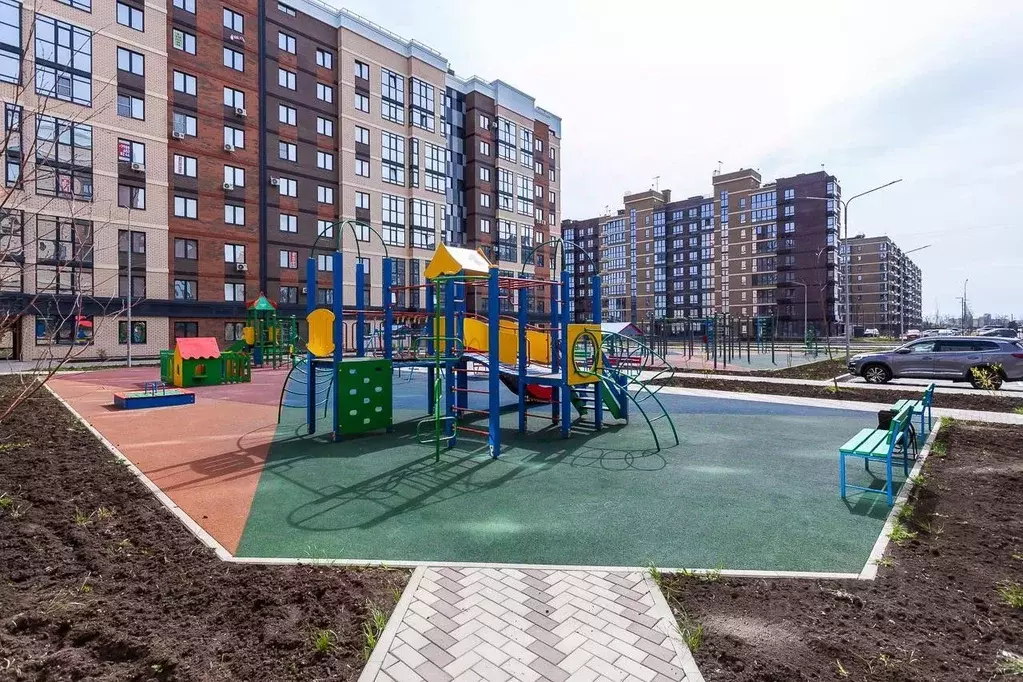 3-к кв. Краснодарский край, Краснодар ул. Имени Генерала Корнилова, ... - Фото 1