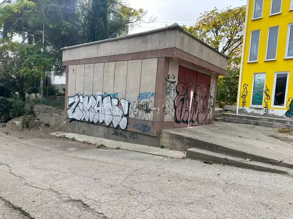 Гараж в Крым, Алушта пер. Спортивный (52 м) - Фото 2