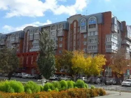 2-к кв. Омская область, Омск ул. Лермонтова, 24 (56.0 м) - Фото 0