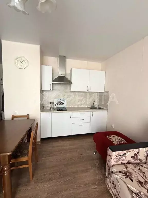 Студия Тюменская область, Тюмень ул. Червишевский Тракт, 45к2 (27.0 м) - Фото 1