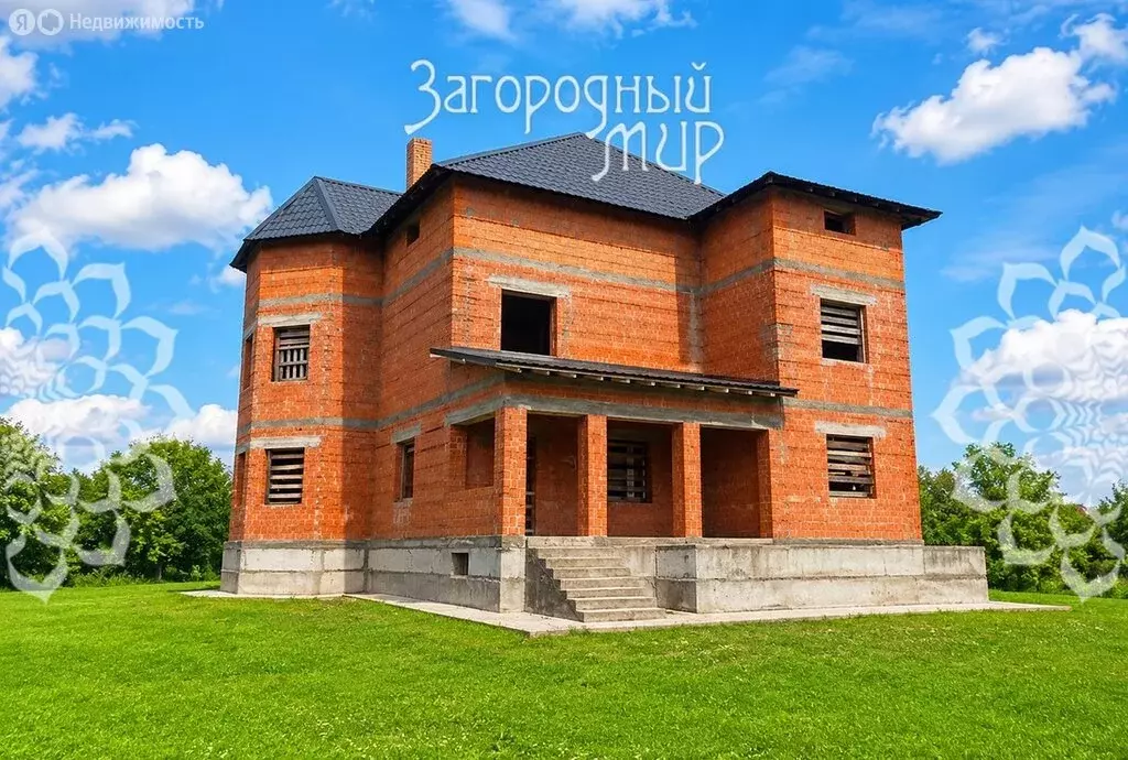 Дом в Московская область, городской округ Химки, деревня Пикино (350 ... - Фото 1