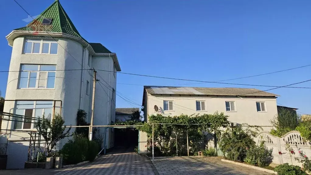 Дом в Крым, Сакский район, Штормовское с/пос, с. Поповка ул. Рыбалко ... - Фото 1