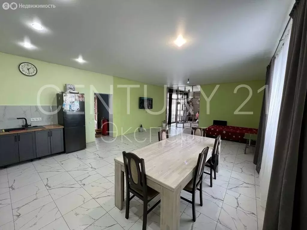 Дом в посёлок Луговое, Павлодарская улица, 2 (195 м) - Фото 1