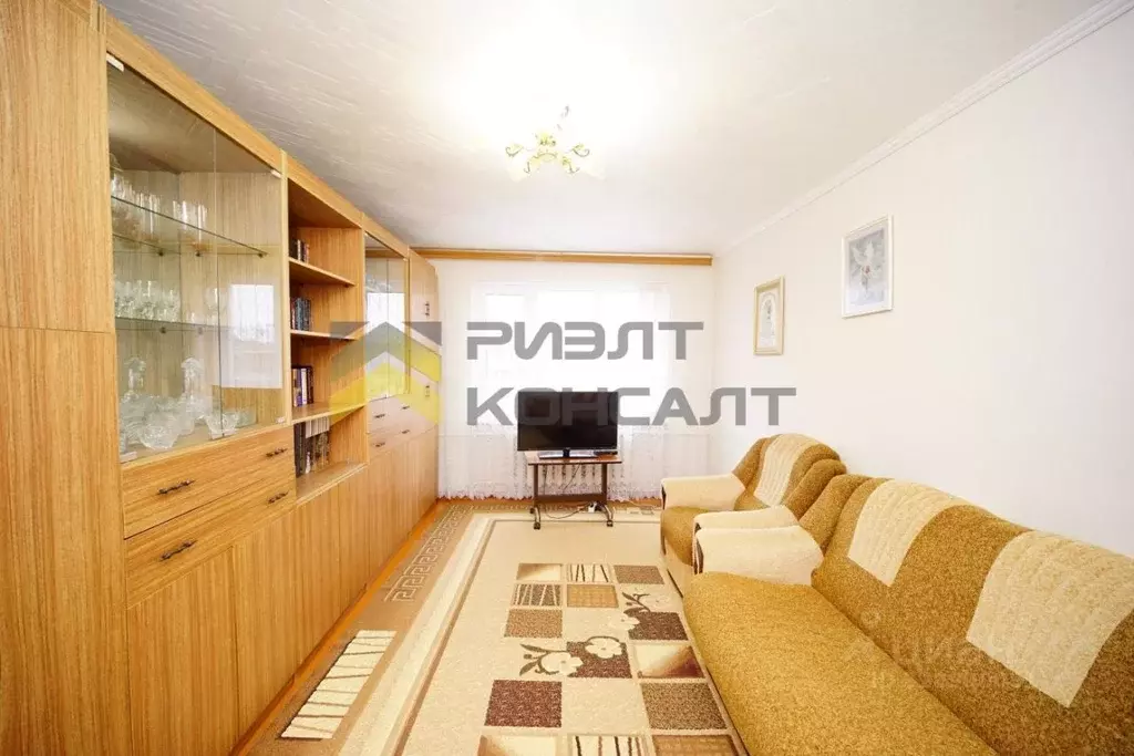 Дом в Омская область, Русская Поляна рп пер. Кооперативный, 12 (82 м) - Фото 1