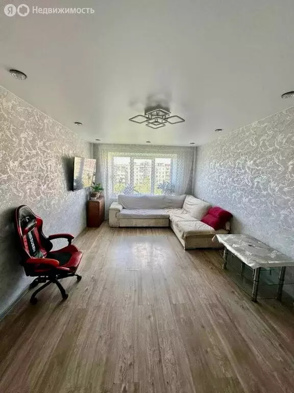 3-комнатная квартира: Калининград, Московский проспект, 106 (63.7 м) - Фото 1