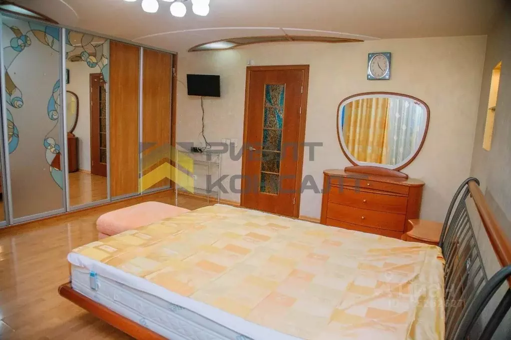 4-к кв. Омская область, Омск ул. Кирова, 16/2 (72.2 м) - Фото 2