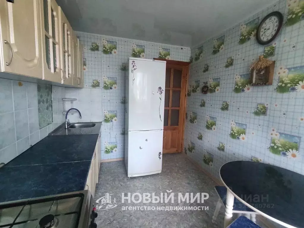 3-к кв. Нижегородская область, Бор пос. Октябрьский, ул. Молодежная, 2 ... - Фото 2