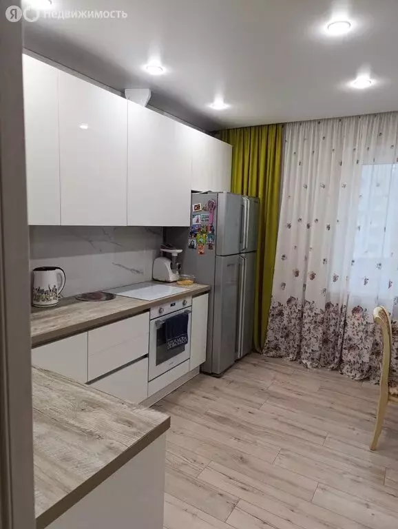 2-комнатная квартира: Нижнекамск, улица Сююмбике, 64Б (59.7 м) - Фото 2