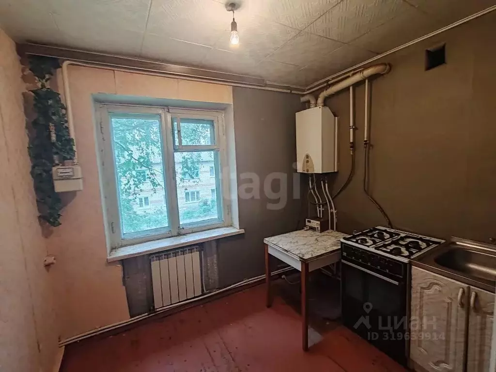 2-к кв. Калужская область, с. Перемышль ул. Гагарина, 5 (42.6 м) - Фото 1