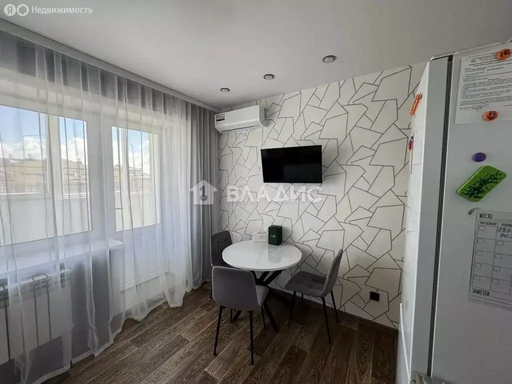 2-комнатная квартира: село Чигири, Красная улица, 2/1 (55 м) - Фото 2