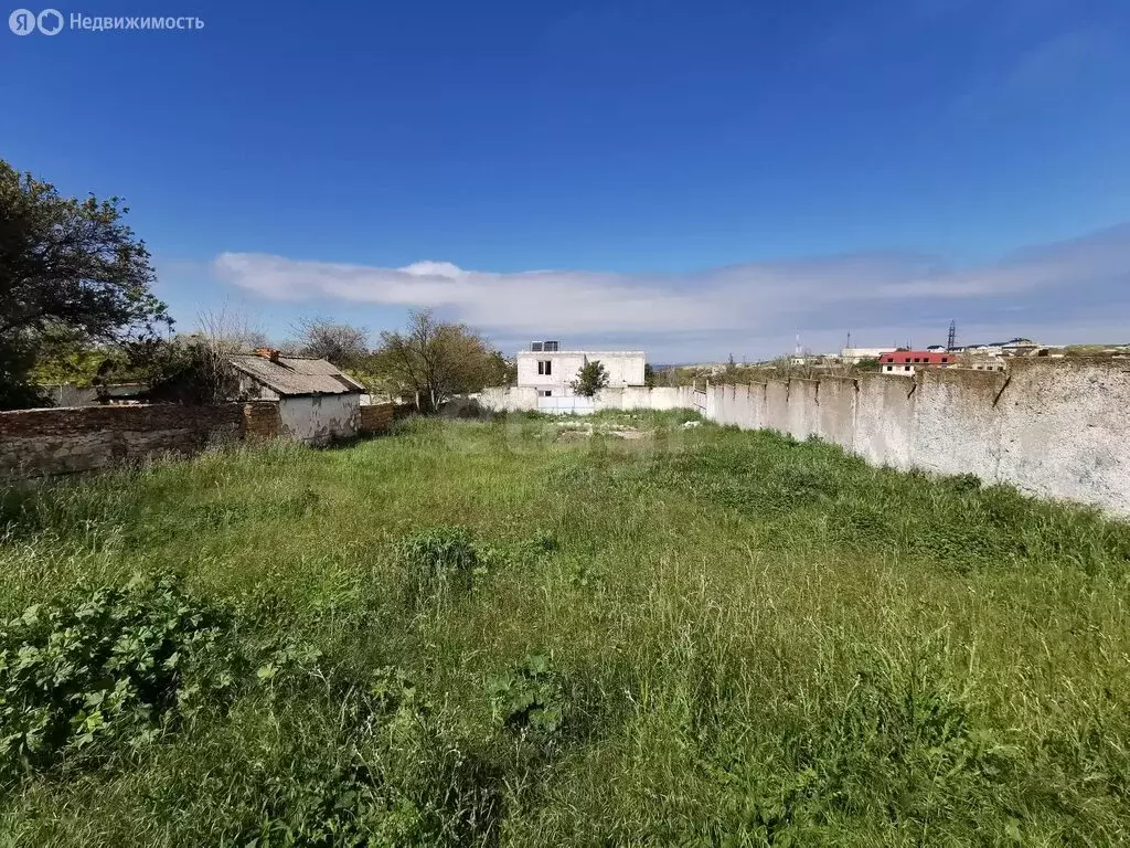 Участок в Феодосия, улица Барсова (8 м) - Фото 1