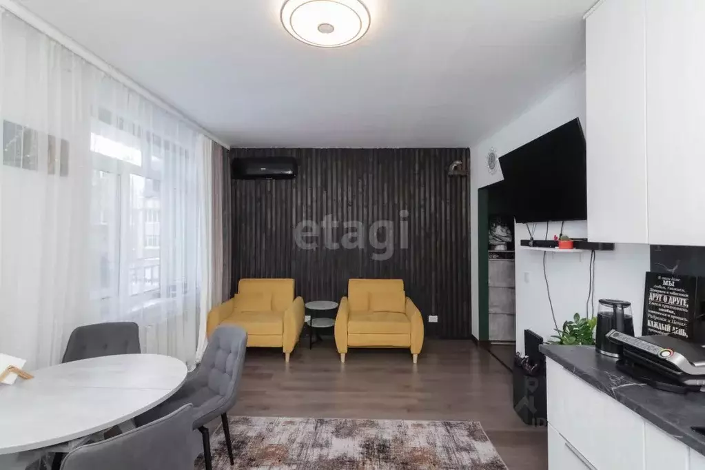 3-к кв. Ханты-Мансийский АО, Ханты-Мансийск ул. Чехова, 27 (70.1 м) - Фото 1